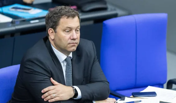 Sondervermögen 2025 weitgehend ungenutzt