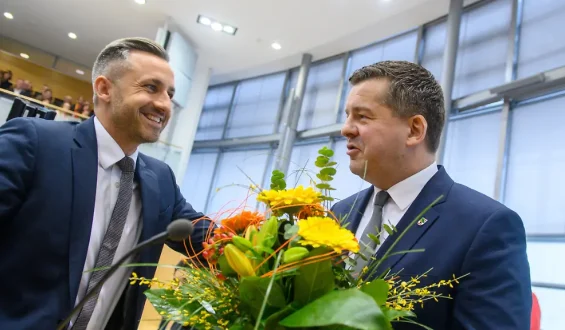 AfD und Regierungsbeteiligung: Herausforderungen und Strategien
