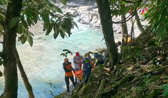 Hängebrücke in Indonesien eingestürzt: Österreicher bei Unfall ums Leben gekommen