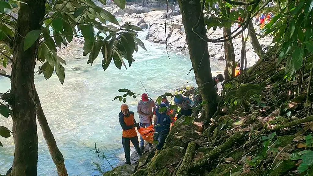 Hängebrücke in Indonesien eingestürzt: Österreicher bei Unfall ums Leben gekommen