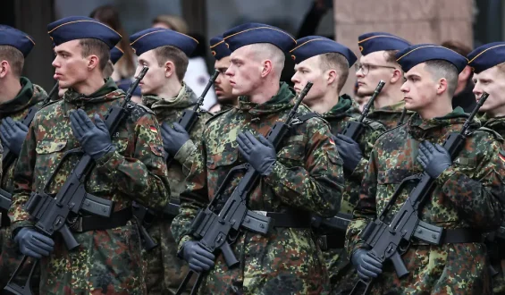 Verteidigungsministerium zieht positive Bilanz des neuen Wehrdienstes