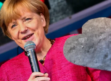 Merkel ruft zu mehr Toleranz in politischen Debatten auf