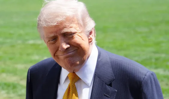 Trump-Zoll bleibt in Gerichtsstreit vorerst bestehen