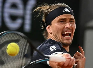 Zverev erreicht Achtelfinale in Paris