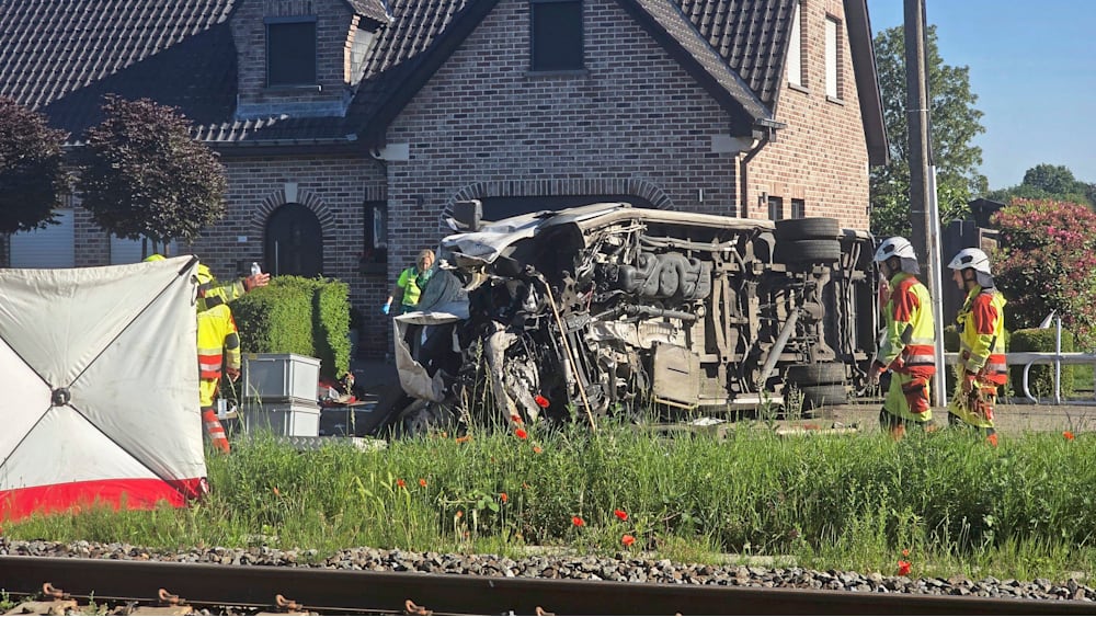 Tragödie in Belgien: Schulbus von Zug erfasst