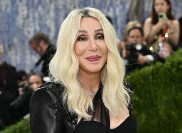 80 Jahre Cher: Der Einfluss von „Believe“ auf die Musikgeschichte
