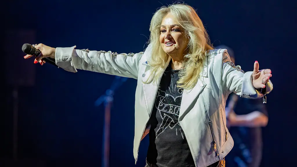 Große Sorge um Bonnie Tyler: Sängerin nach Notoperation im künstlichen Koma