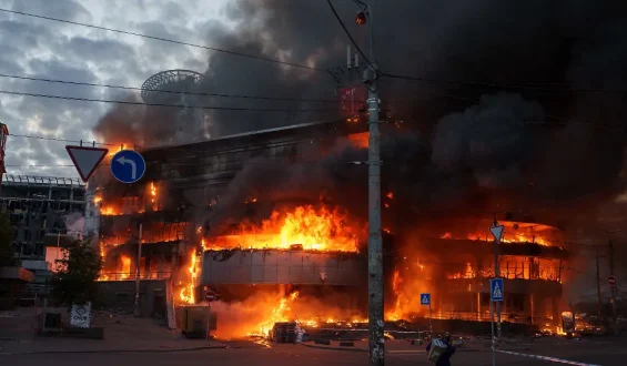 Kiew erleidet massive russische Luftangriffe