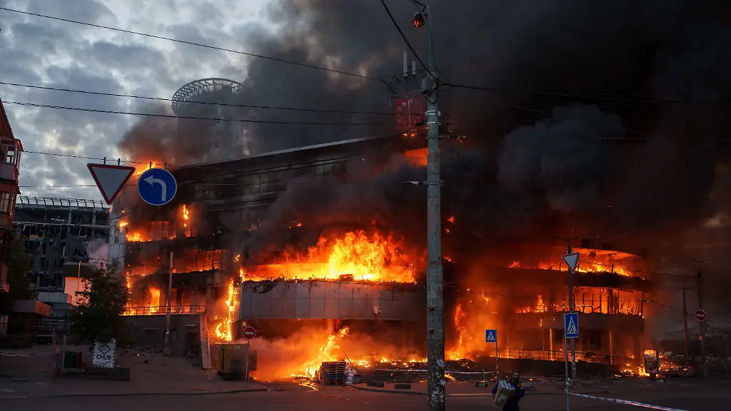 Kiew erleidet massive russische Luftangriffe