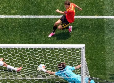Belgien scheitert an Irans Torwart Beiranvand