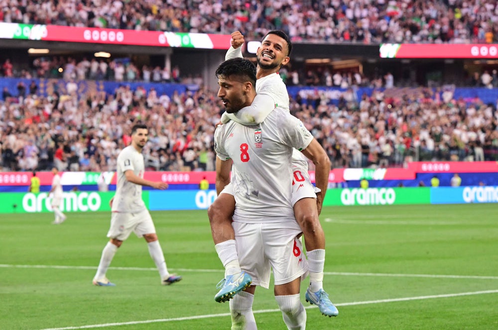 Emotionen und Politik beim WM-Spiel Iran gegen Neuseeland