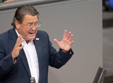 Debatte über Erweiterung und Abschaffung des Antidiskriminierungsgesetzes