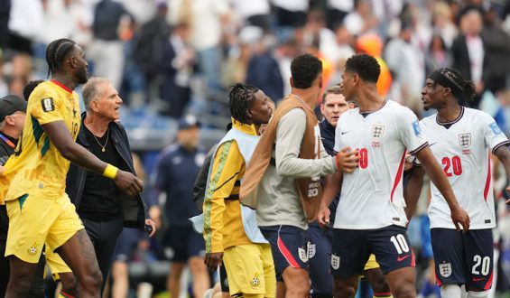Kontroversen zur Halbzeit: Ghana-Trainer vs. Jude Bellingham