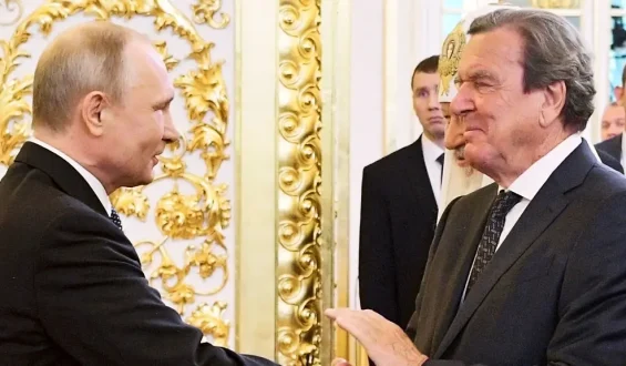 Putin und Schröder treffen sich in Moskau