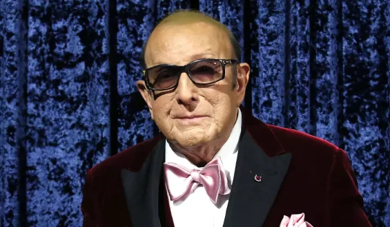 Clive Davis: Einflussreicher Musikproduzent und Entdecker von Whitney Houston gestorben