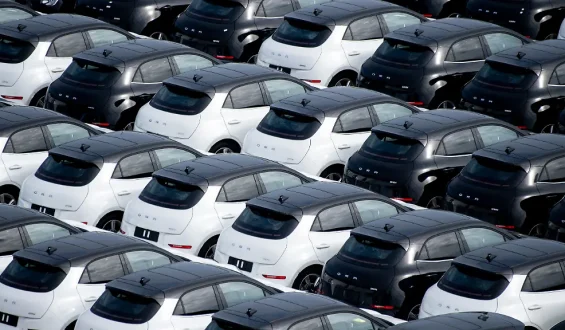 Deutsche Hersteller stehen vor Herausforderungen: Rückgang am chinesischen Automarkt
