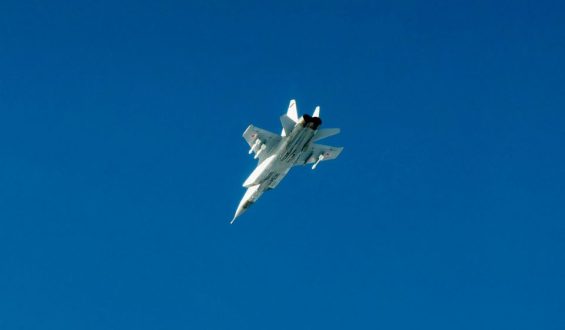 Schwedische Kampfjets fangen russische Flugzeuge ab