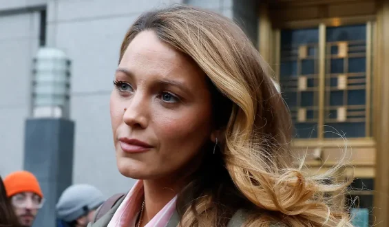 Blake Lively fordert acht Millionen US-Dollar von Justin Baldoni