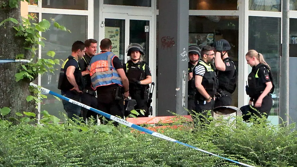 Schüsse in Buxtehude gefährden Leben eines Mannes