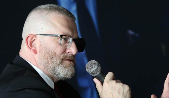 Polens radikale Partei wächst: Die „Konföderation der polnischen Krone“