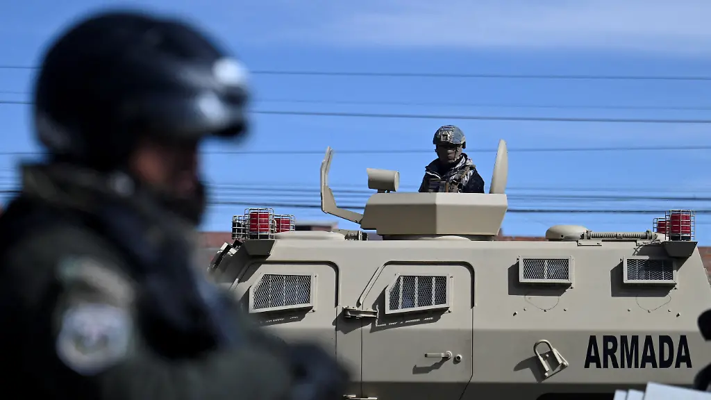 Militärflugzeugabsturz in Bolivien während anhaltender Proteste