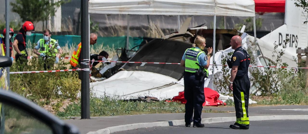 Elf Tote bei Flugzeugabsturz in Frankreich