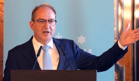 Dobrindt verteidigt Abschiebungen von afghanischen Straftätern