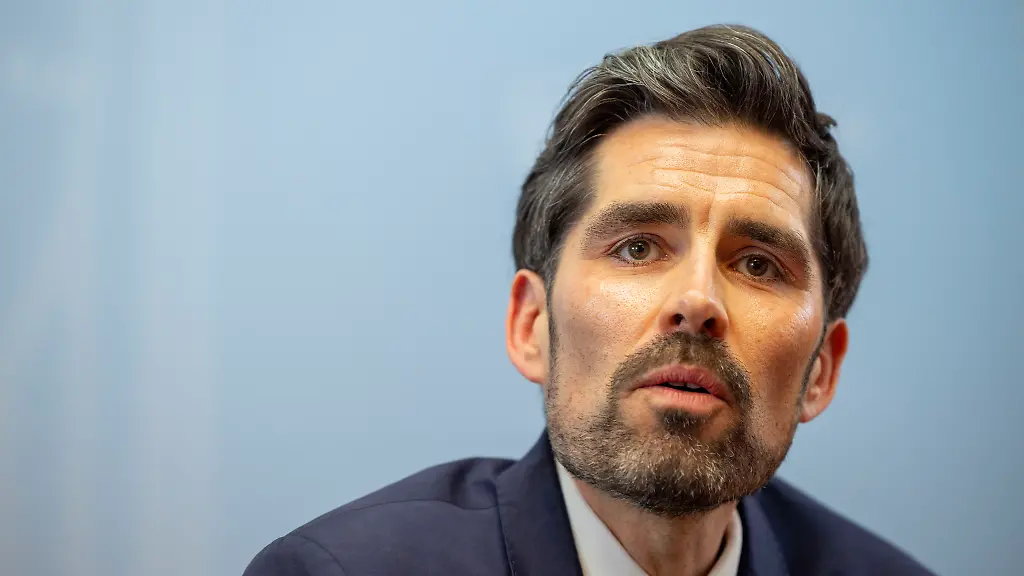 Diskussion um Wohngeld-Kürzungen: SPD-Minister Teuber widerspricht