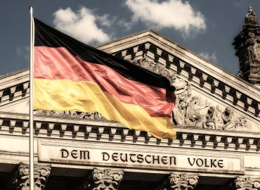 Nur das deutsche Volk hat das Wahlrecht – Eine wichtige Debatte