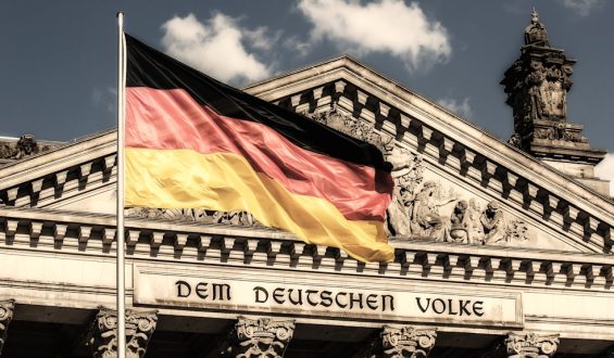 Nur das deutsche Volk hat das Wahlrecht – Eine wichtige Debatte