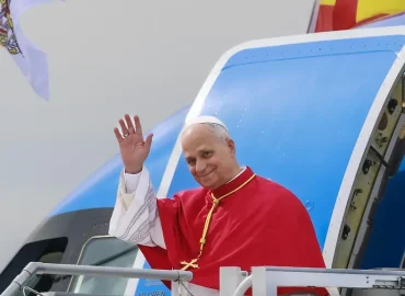 Papst Leo XIV. kritisiert Trump während Spanienreise