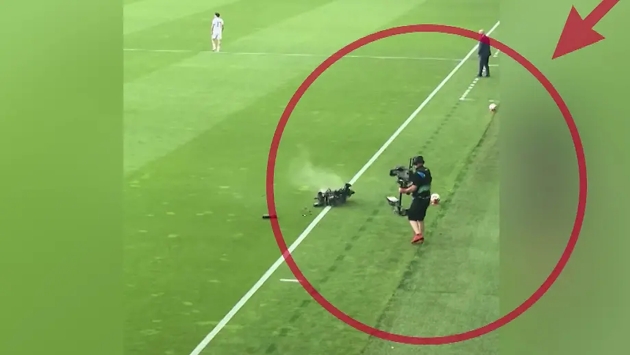 Spiel verspätet angepfiffen: Tuchels Engländer erleben, was bei der WM häufiger droht
