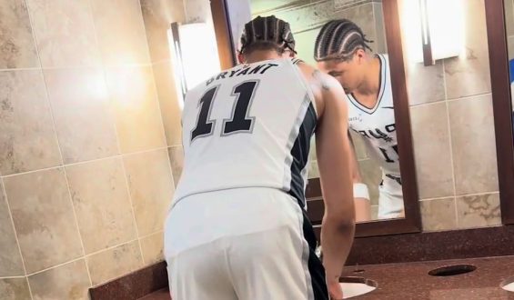 NBA-Star Carter Bryant überrascht Fans auf öffentlicher Toilette