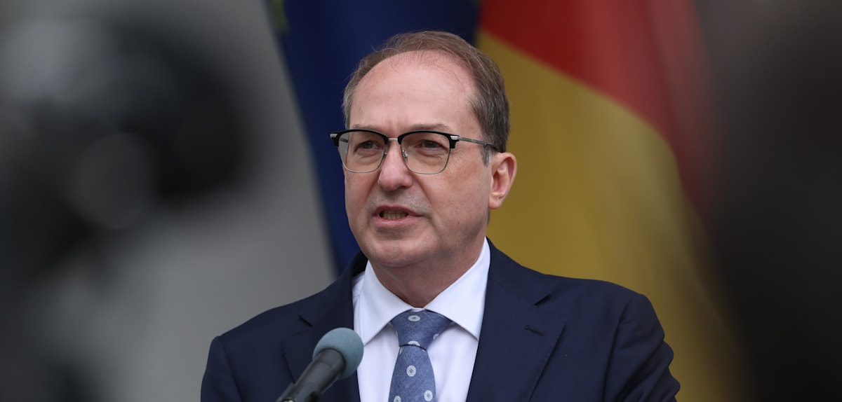 Alexander Dobrindt warnt vor Drohnenangriffen auf den Bundestag