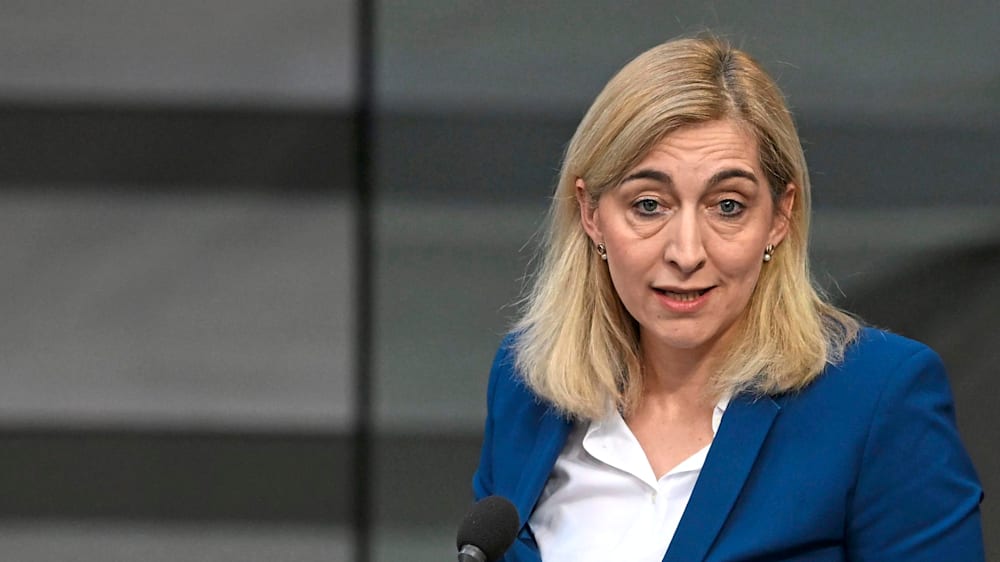 Debatte im Bundestag über Warkens Krankenkassen-Reform