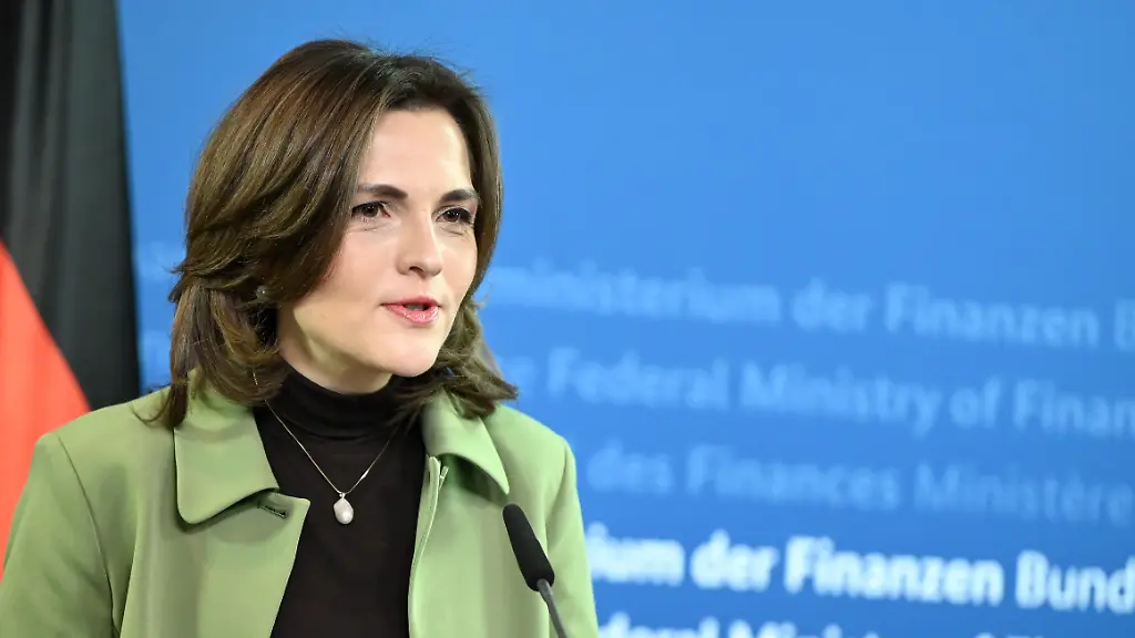 Ostbeauftragte über Sozialstaatsreformen und aktuelle Herausforderungen