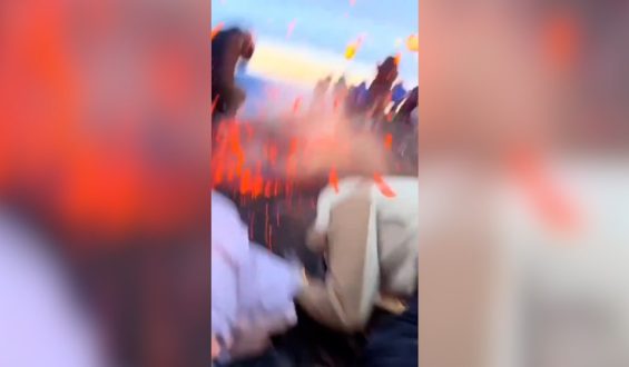 Vulkanausbruch bedroht Touristen am Volcán de Fuego