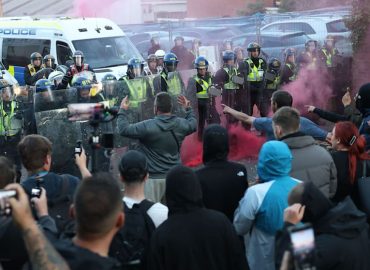 Straßenschlachten in England: Rechtspopulisten und ihre Parolen