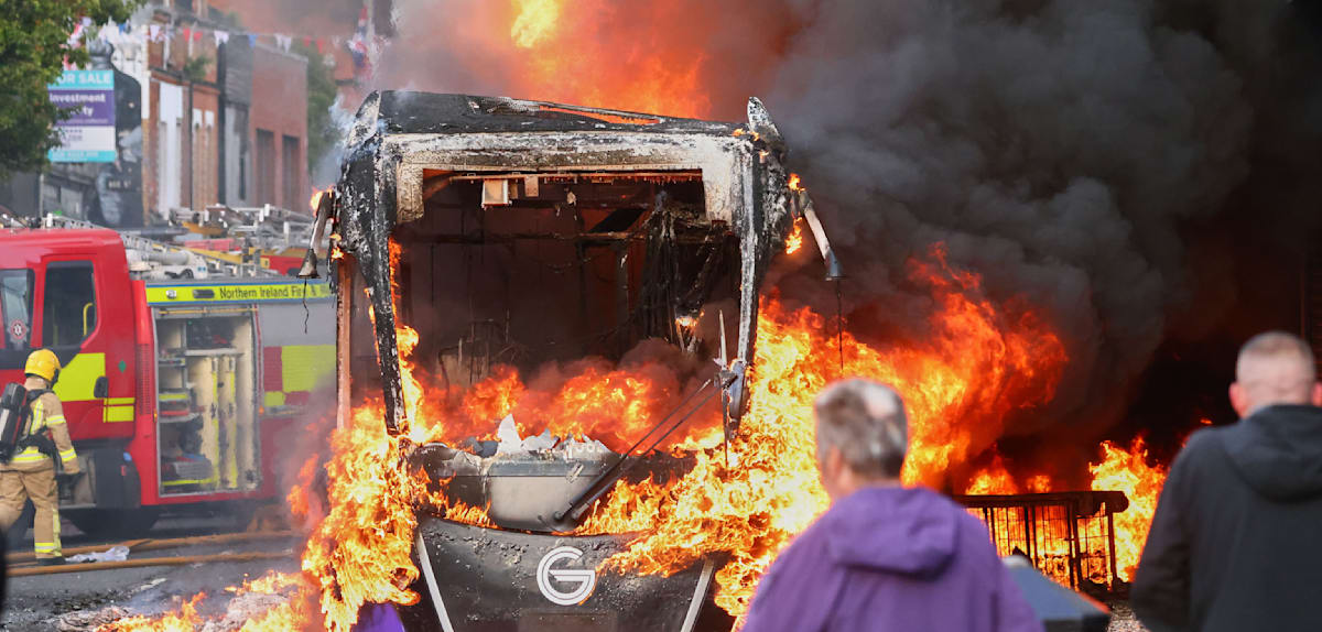 Gewalttätige Zwischenfälle nach Messerangriff in Belfast