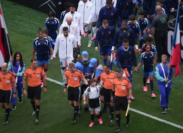 Didier Deschamps verlässt WM aufgrund eines Todesfalls in der Familie
