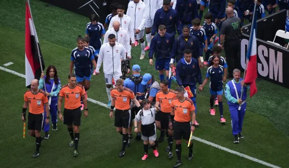 Didier Deschamps verlässt WM aufgrund eines Todesfalls in der Familie