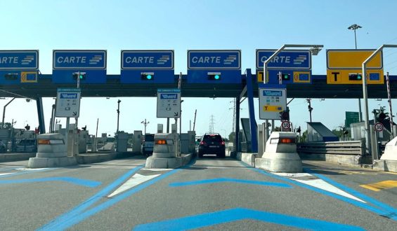 Italien entschädigt Autofahrer bei Stau auf der Autobahn