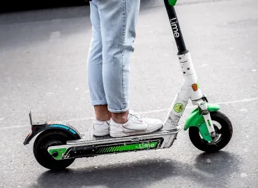 Neue Regeln für E-Scooter ab 2027