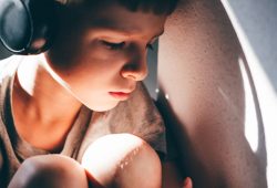Psychische Warnsignale bei Kindern frühzeitig erkennen