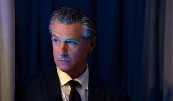 Newsom kritisiert politische Ermittlungen gegen sich und seine Frau