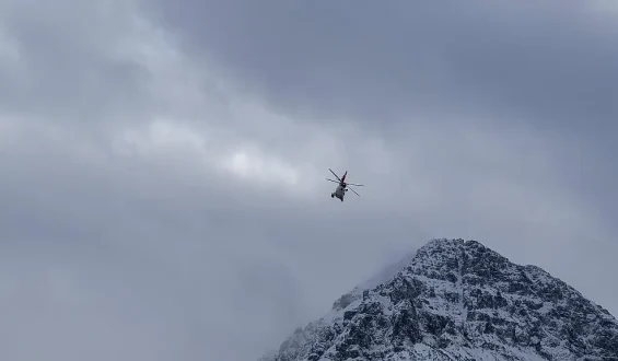 Bergsteiger überlebt 150-Meter-Absturz und eisige Nacht