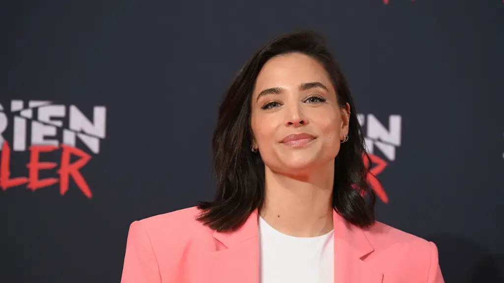 Amira Aly zeigt Babybauch in Österreich