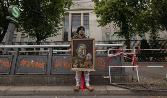Russischer Künstler in Polen auf offener Straße erschossen