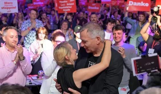 Parteitag der Linken: Jan van Aken verabschiedet sich