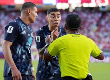 Kontroverse um Roten Karte bei Fußball-WM